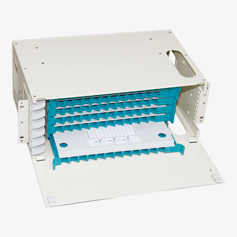 Fiber Optic Patch Panel with integrated cassette